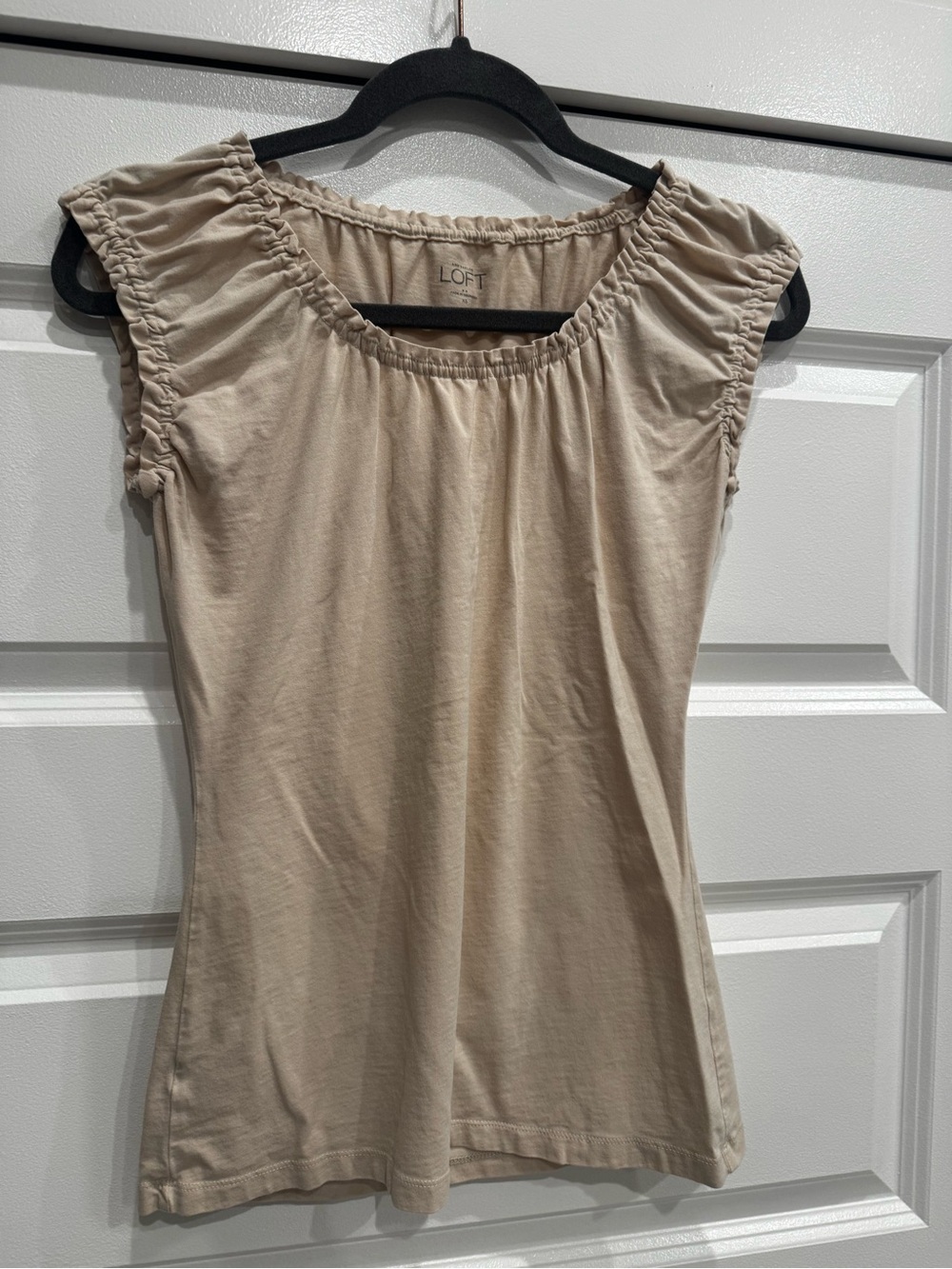 LOFT Cream Ruched Sleeve Scoop-Neck Tank